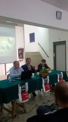 “Biblioteca Amica”: Gioacchino Criaco incontra gli studenti dell’Istituto “Luigi Costanzo” di Decollatura