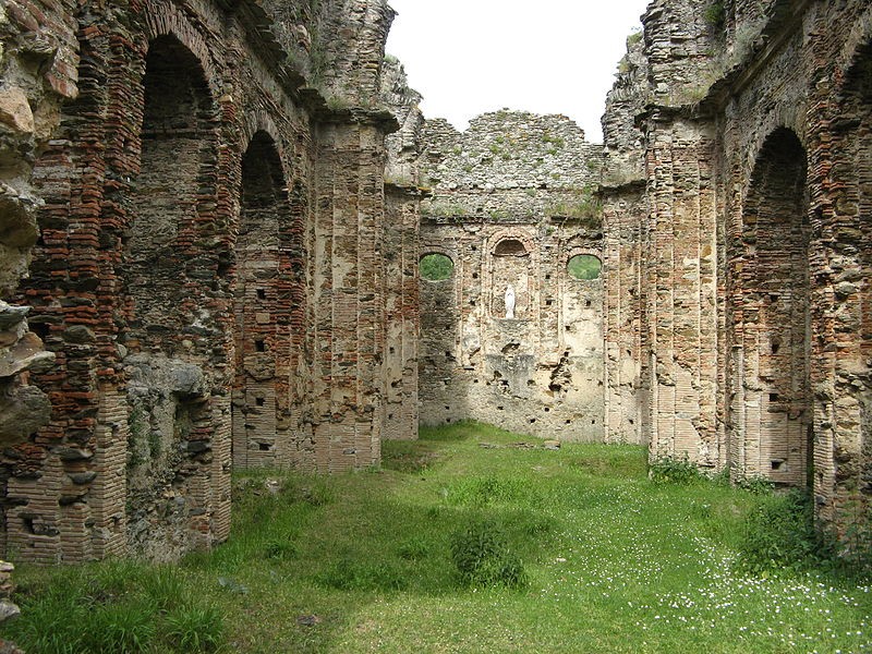 Carlopoli – Abbazia di Santa Maria di Corazzo esclusa dagli interventi del FAI