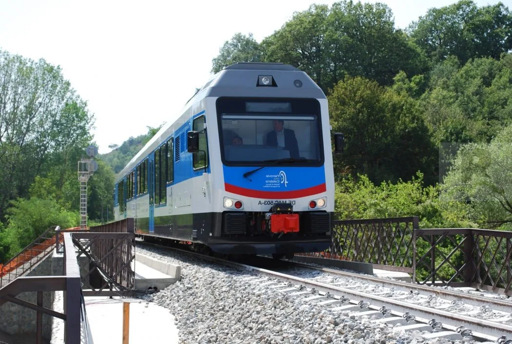 Ferrovia della Calabria: Uno spiraglio per il futuro della linea Cosenza – Catanzaro