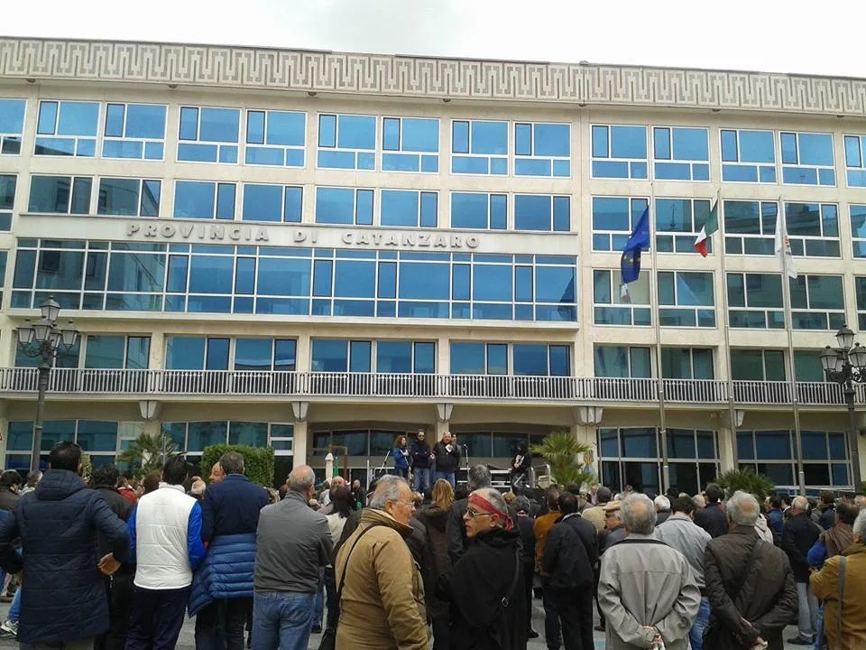 Convocato incontro alla Provincia di Catanzaro con i sindaci per la strada “Medio Savuto”