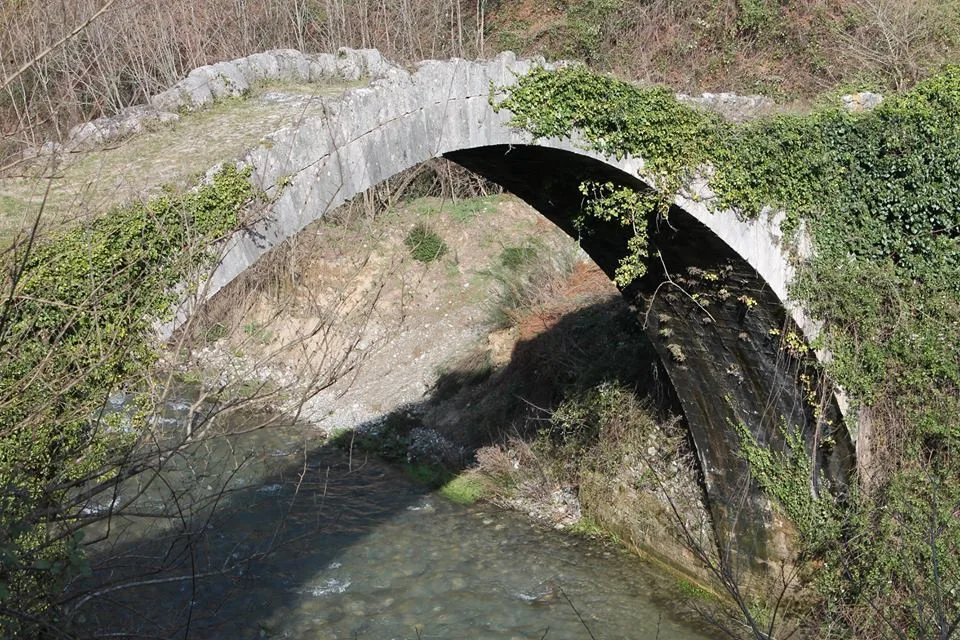 “Sulle tracce della Via Popilia”, il percorso dei pellegrini passa dal ponte d’epoca romana di Scigliano