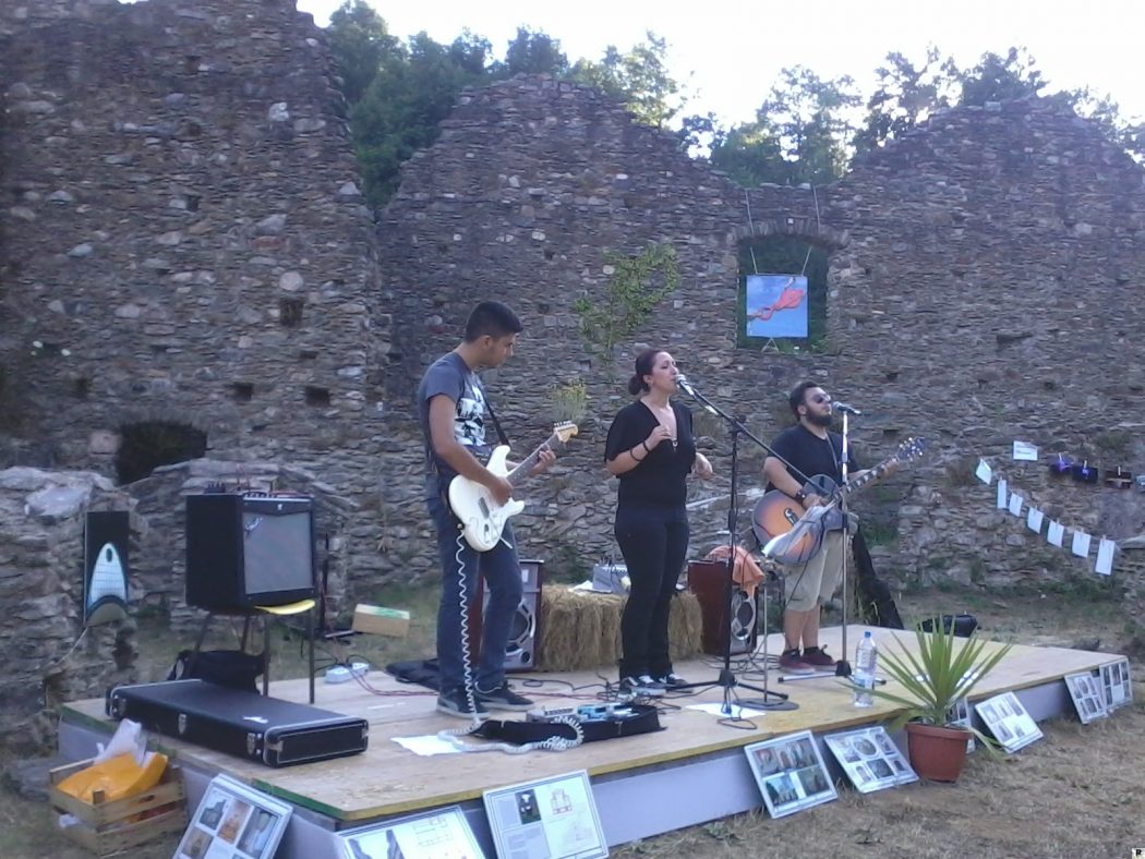 Carlopoli, nello scenario dell’Abbazia di Corazzo “Immagini Sonore” unisce musica e foto