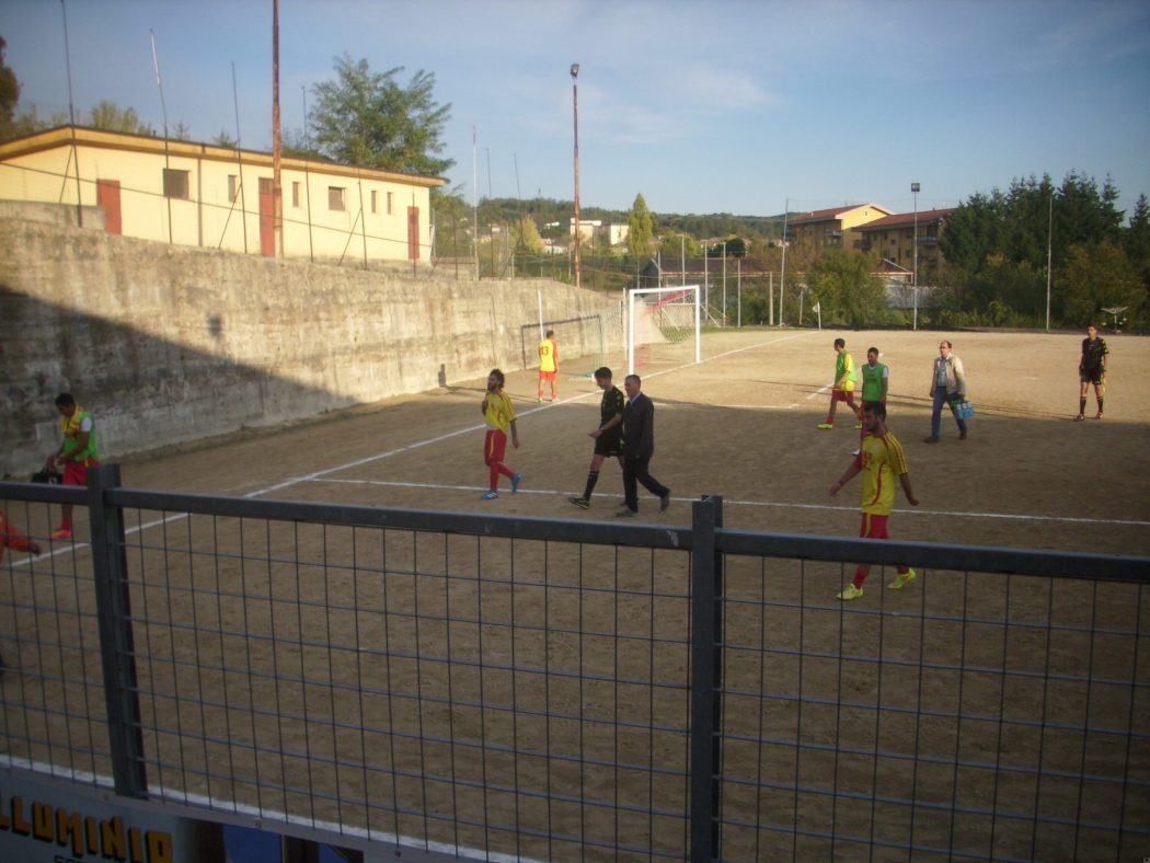 Per una classe arbitrale così mediocre ci vuole una risposta alla “garibaldina”