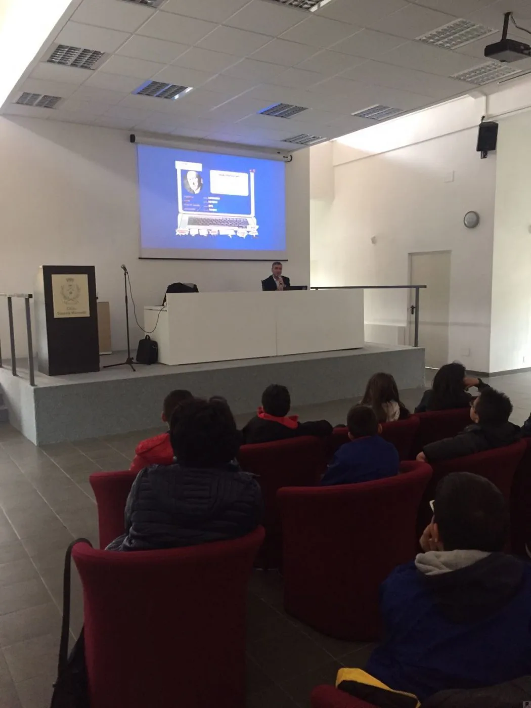 “L’Europa a Scuola”: un incontro organizzato dal comune di Soveria Mannelli ed Europe Direct