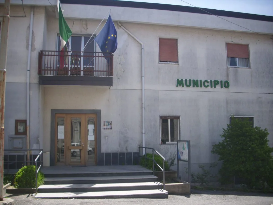 Decollatura, non approvato rendiconto finanziario si dimette il sindaco Anna Maria Cardamone