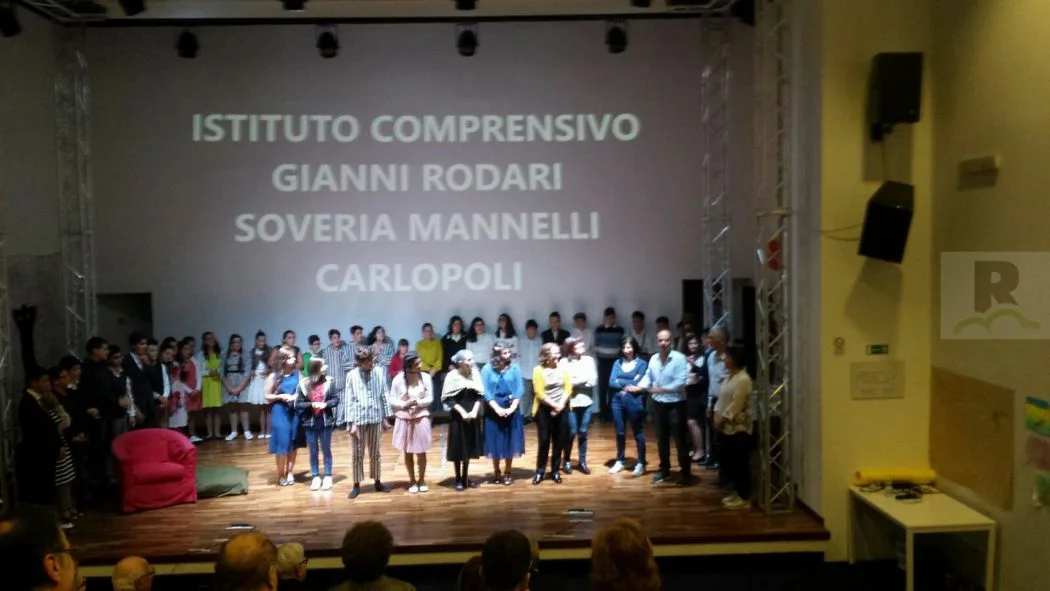 L’IC Rodari di Soveria Mannelli e Carlopoli ha portato in scena a Roma “La valigia” di Corrado Plastino