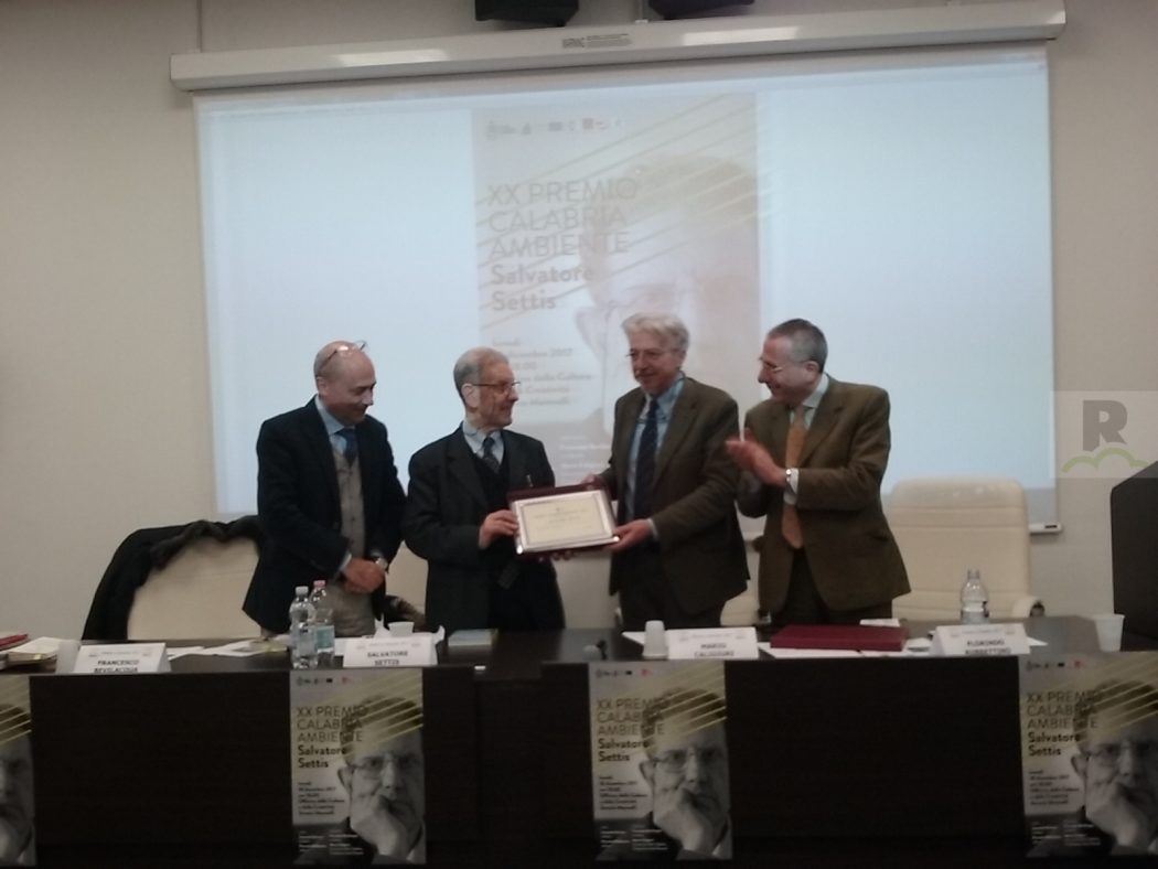 Il mondo si salva con la cultura: Premio Calabria Ambiente 2017 a Salvatore Settis