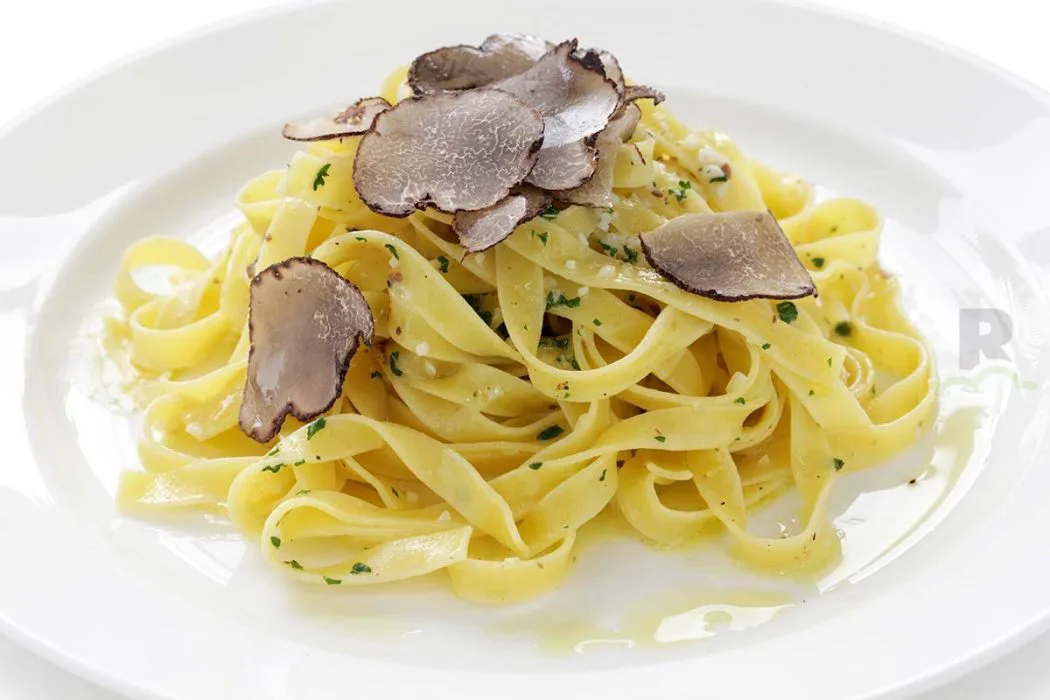 La ricetta di Piero Cantore: Tagliatelle con tartufo bianchetto