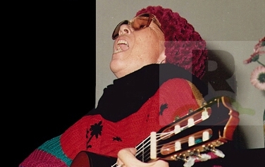 Omaggio a Rosa Balistreri al teatro Il Piccolo di Soveria Mannelli