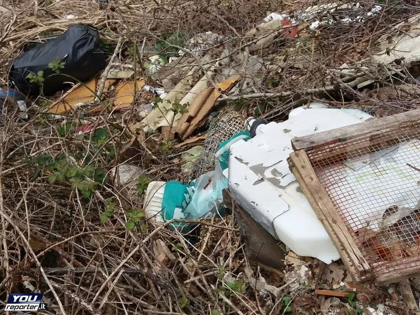 San Pietro Apostolo, il referente della Lega denuncia la presenza di discariche abusive