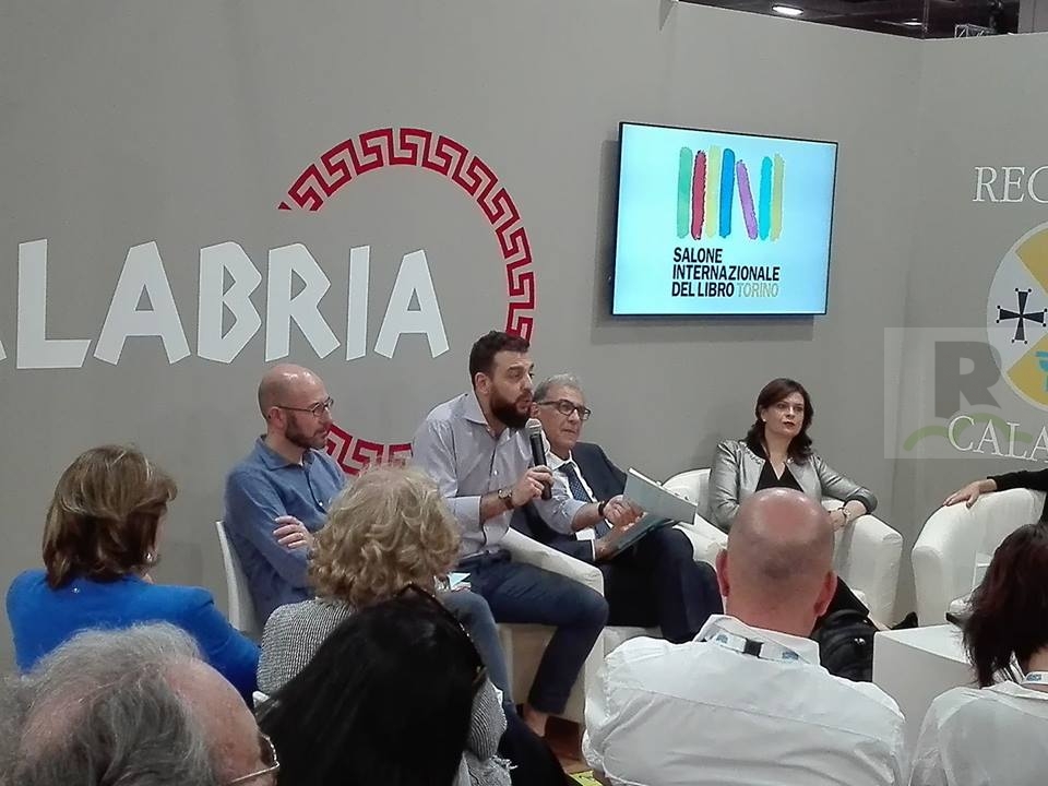 Salone Internazionale di Torino, presentato il libro che racconta i 20 anni di Avviso Pubblico