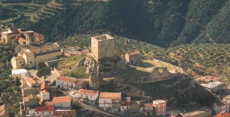 Giovani e politica, da Belcastro l’esperienza e il bilancio del consigliere Mario Cristiano