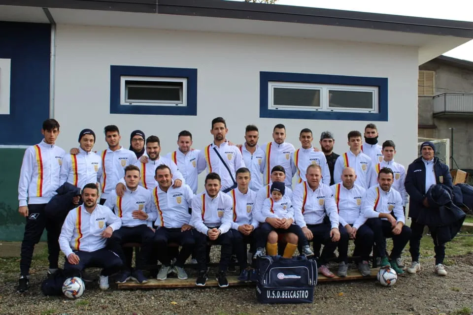 Calcio – Cambio della guardia sulla panchina del Belcastro