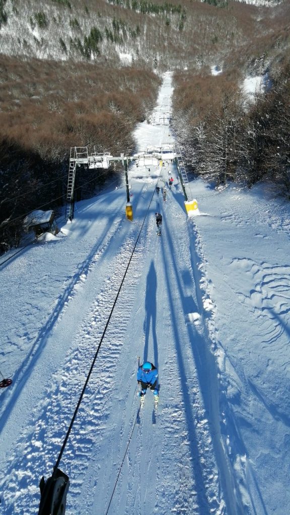 Pienone sulle piste da sci a Lorica e tutto esaurito sullo storico Treno della Sila