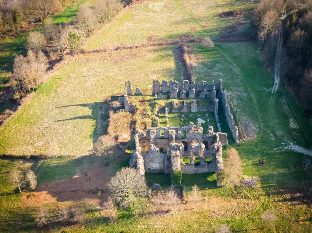L’Abbazia di Corazzo vista dall’alto: foto con drone di Luca Colistra