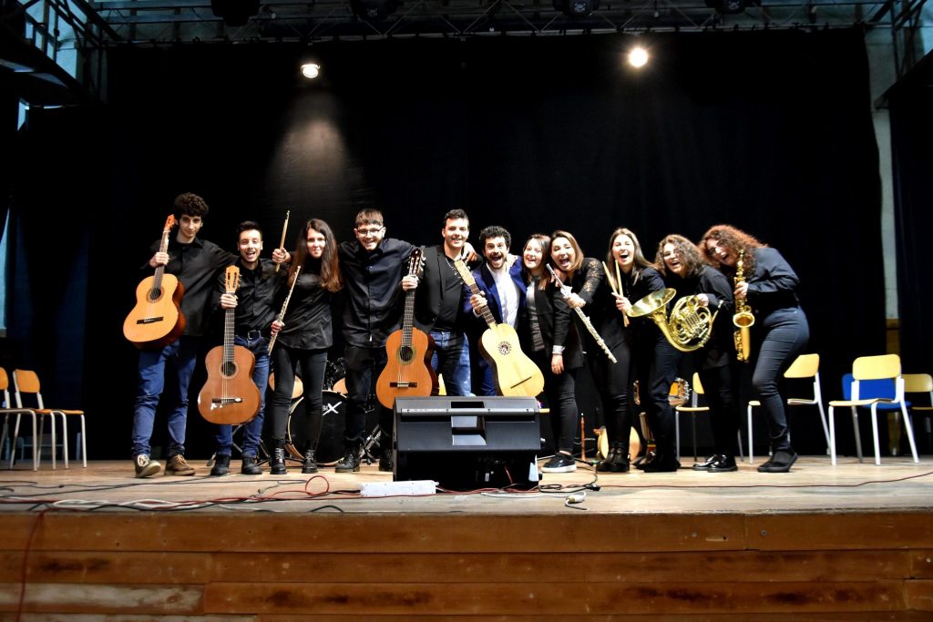 Liceo Campanella: “Il suono accanto”, laboratorio teatrale/musicale condotto da Pierluigi Virelli