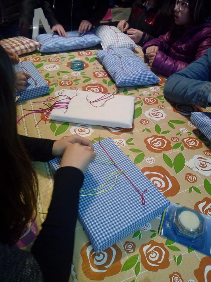 Il Macramè approda a “Progetto Vita”: iniziati i corsi tenuti dalla maestra Daniela Mazza