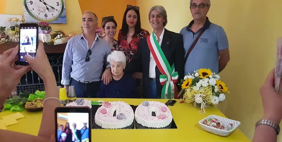 Bianchi, festa per “za Ntonetta” un’altra cittadina centenaria