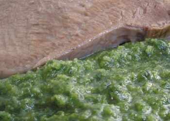 La ricetta di Piero Cantore: pesto di timo, salvia e maggiorana