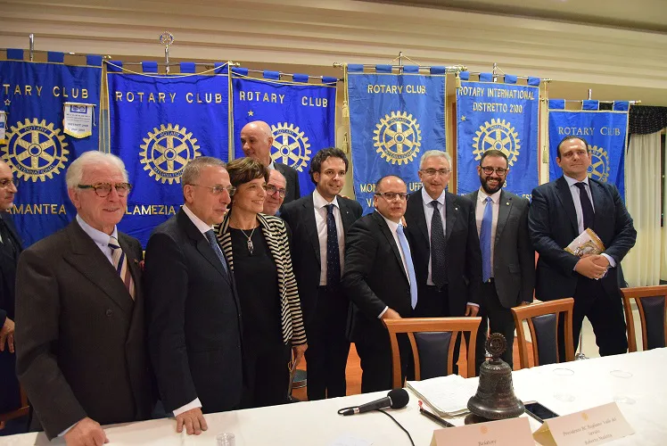 Rotary Rogliano Valle del Savuto discusso il tema “Intelligence e leadership”
