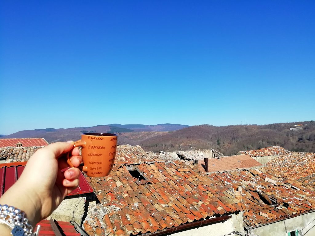 Lo spopolamento dei paesi del Reventino in una foto di Simona Scaccia