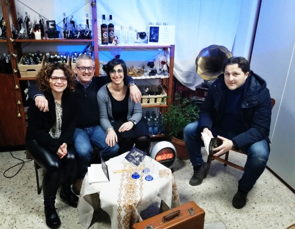 “Quando a partire eravamo noi” presentato il libro a Carlopoli dal gruppo Amaro Letterario