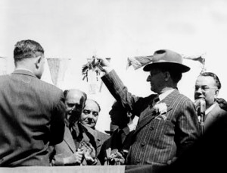 Modi e tempi per i murales di Badolato Marina e della intera costa jonica