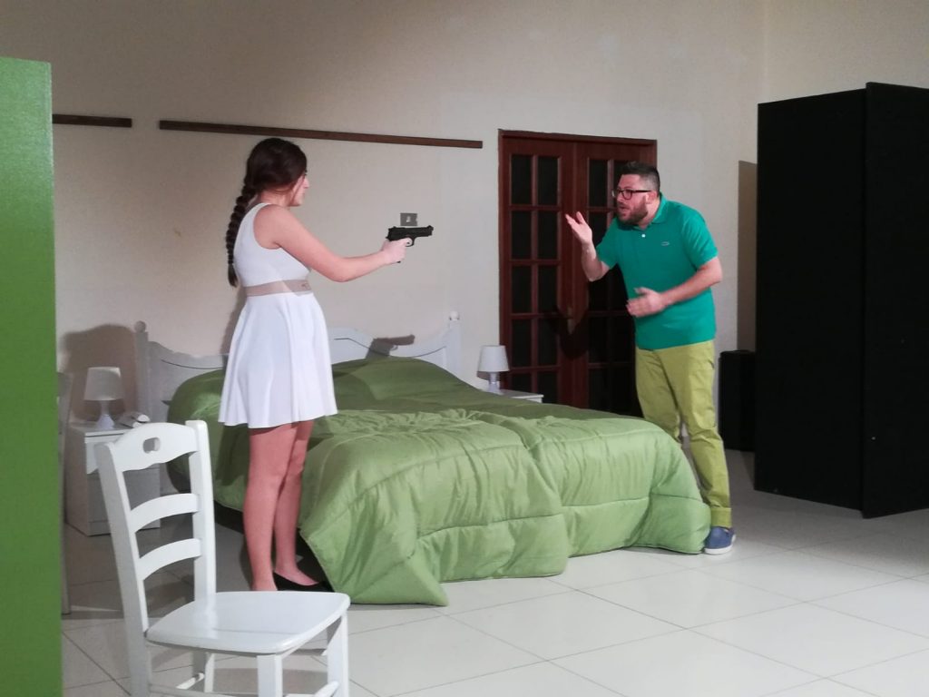 Al Polo Museale di Tiriolo portata in scena la commedia brillante “Hotel Crispi, camera 438”