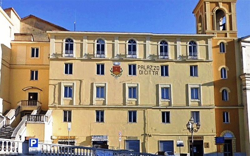 Un’Altra Rogliano ed Esserci per Fare chiedono di ampliare orario apertura ufficio postale