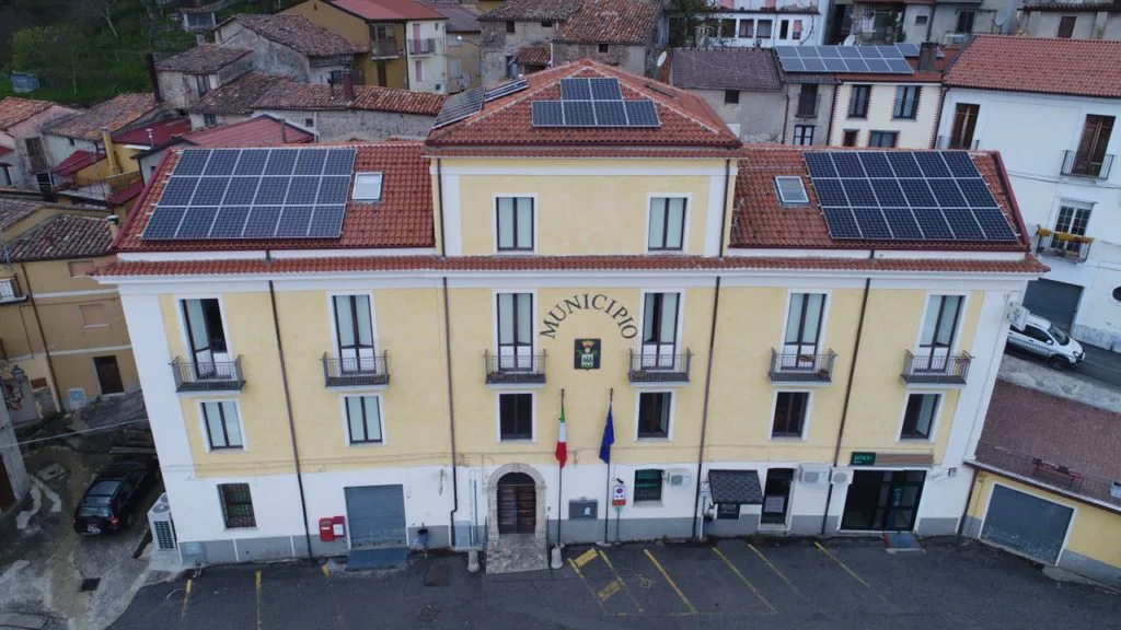 Comune di Serrastretta: uffici virtuali e smart working al 100%