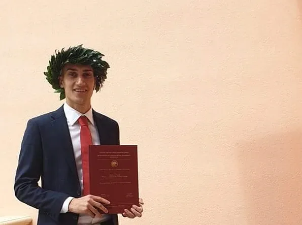 Cerva, Luigi Brescia è il primo laureato in streaming