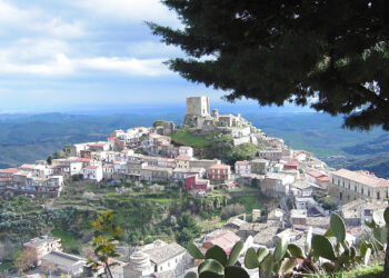 Belcastro, ok  ipotesi di bilancio: parla gruppo “il futuro è nostro… sosteniamolo”