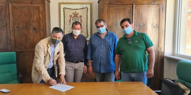 Scigliano. Un milione di euro per la depurazione: al via i lavori / Il sindaco Raffaele Pane:«Una giornata storica per il territorio»