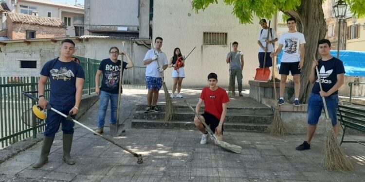 Accaria di Serrastretta ripuliti diversi spazi pubblici da un gruppo di cittadini