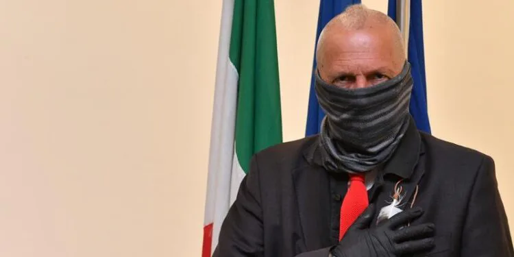 Conflenti, incontro con l’assessore regionale Sergio De Caprio alias “Capitan Ultimo”