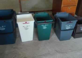 Sersale, nuovi contenitori raccolta differenziata: ogni mastello ha all’esterno un microchip