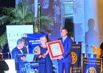 Il cosentino Riccardo Magarò si aggiudica il premio “La città del sole” nella sezione artigianato