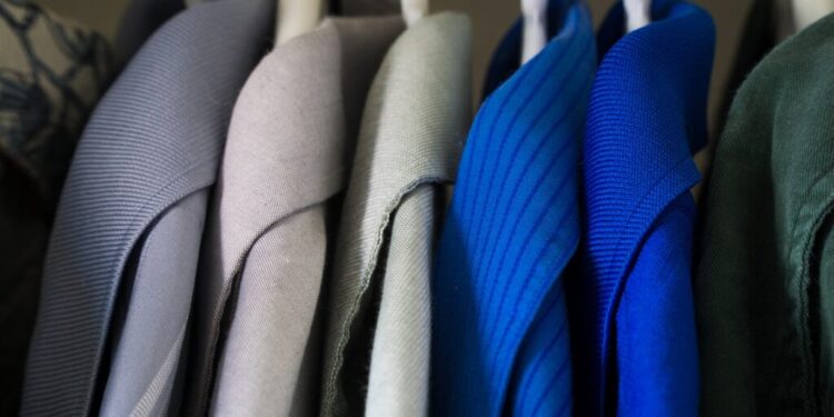 Autunno in arrivo: cosa mettere in armadio in vista della nuova stagione