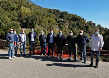 Pentone, consegnati i lavori del muretto di Carbasile