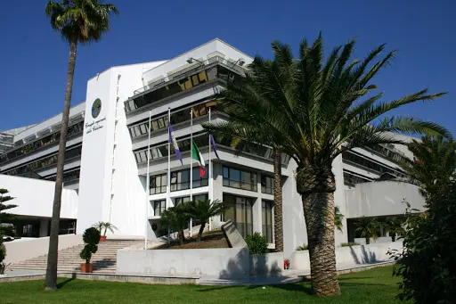 A casa devono andare Arcuri, il commissario ad acta, i commissari delle Asp, non i calabresi!