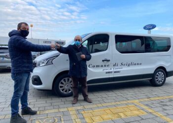 A Scigliano un pulmino per i servizi sociali/ Il sindaco Raffaele Pane: «Un tassello importante per la nostra comunità»