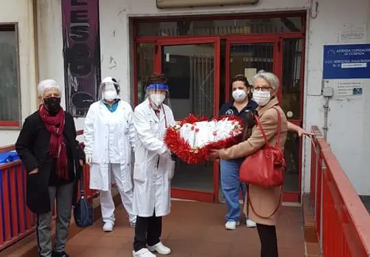 L’Associazione Sud Italia Trapiantati dona 1.000 mascherine ai pazienti dializzati dell’Annunziata