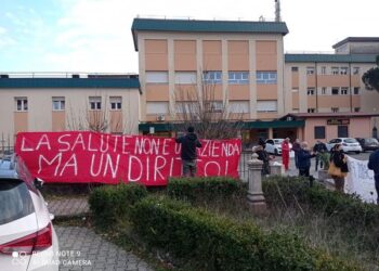 L’ospedale va in auto: un corteo di protesta per l’ospedale del Reventino