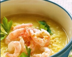 La ricetta di Piero Cantore: Zuppa di rape e patate con gambero rosso