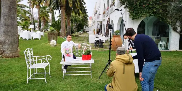 ‘Dona il tuo sostegno alle donne con sclerosi multipla’, lo spot per Aism dello chef Mancuso