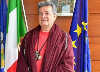 Davide Zicchinella: qualcuno avvisi il soldatino Spirlì che la guerra è finita!