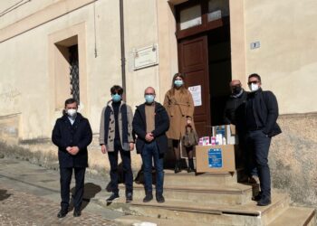 Il Leo club Lamezia Valle del Savuto consegna il ricavato della raccolta farmaci