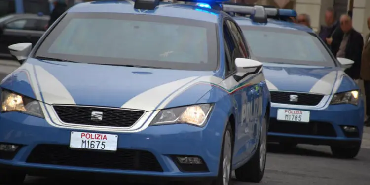Coca addosso, 34enne di Catanzaro arrestato dalla polizia