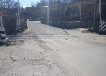 Decollatura, passaggio a livello di Cerrisi: Lista Unica segnala difficoltà al transito