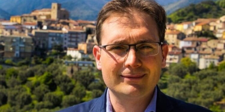 Zagarise, paese tra i comuni “riciclopoli”: importanti dati sulla raccolta differenziata